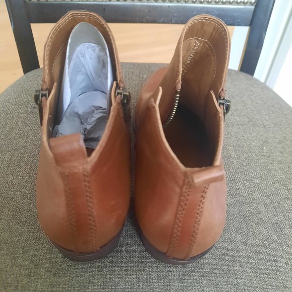 NWOT Lucky Brand women's Basel Ankle Bootie, size 8.5 - Picture 5 of 9